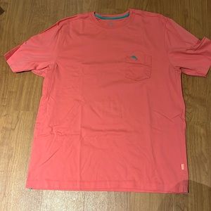 Tommy Bahama tee shirt. Size medium. Color salmon